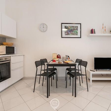 Aurora'S Apartment 卡利亚里 外观 照片