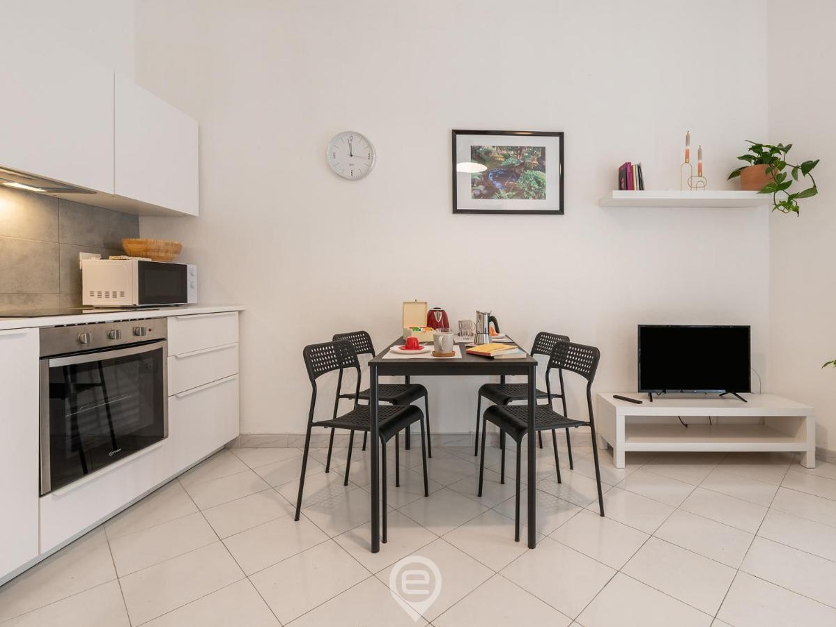 Aurora'S Apartment 卡利亚里 外观 照片