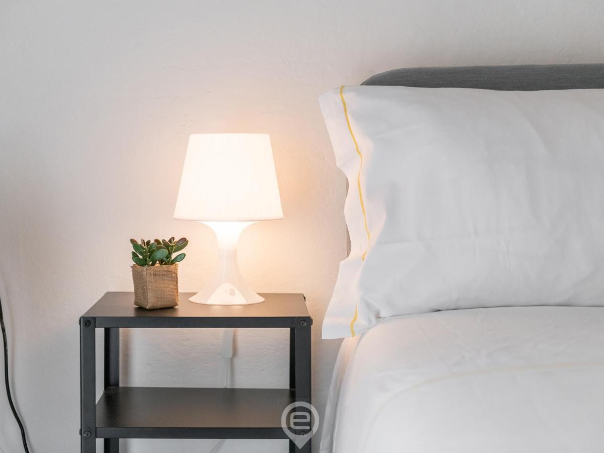 Aurora'S Apartment 卡利亚里 外观 照片